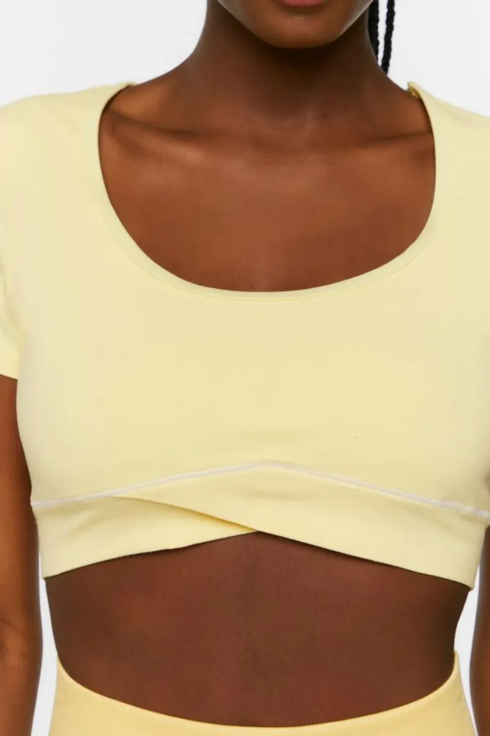 Active Contrast-Trim Crossover Crop Top