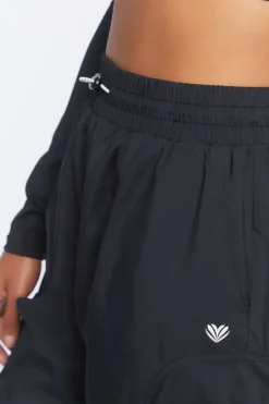 Active Windbreaker Joggers