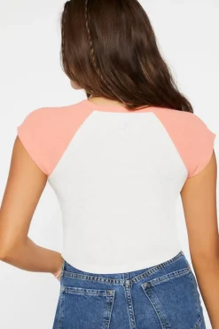 Barbados Graphic Cropped Raglan Tee