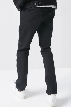 Basic Slim-Fit Jeans