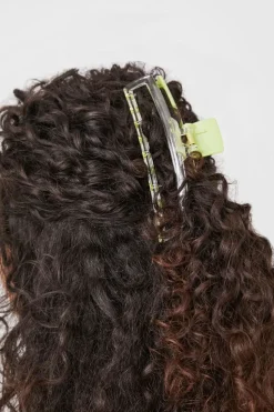 Cutout Claw Hair Clip
