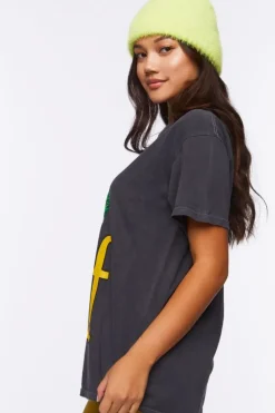 Elf Graphic Tee