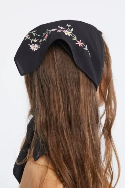 Embroidered Floral Scarf