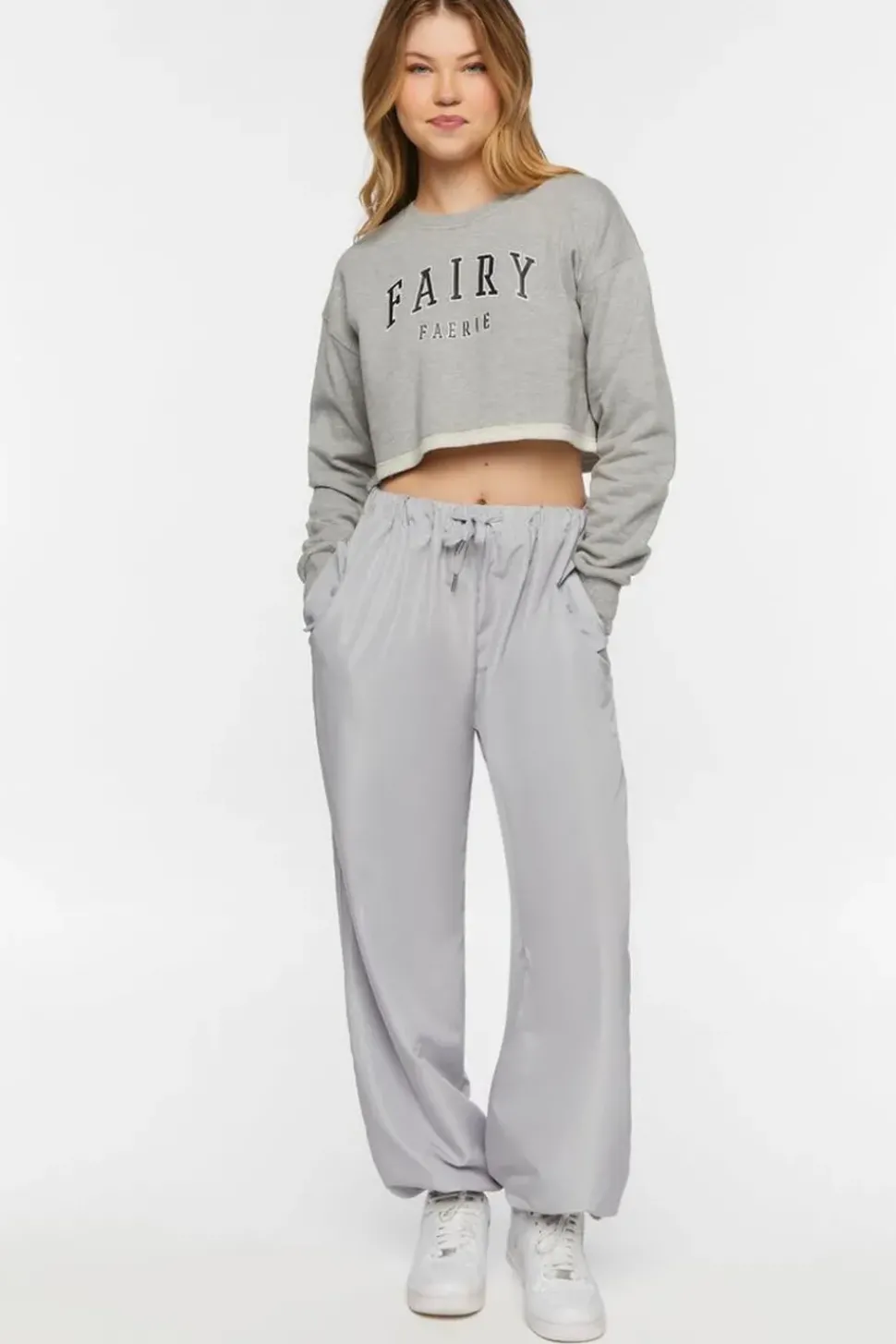 Fairy Cropped Graphic Pullover