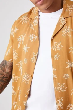 Floral Line Art Graphic Shirt
