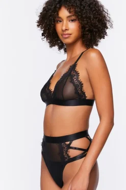 Lace Bra & Thong Lingerie Set