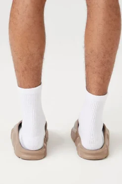 Lug-Sole Slides