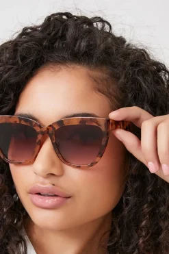 Marble Cat-Eye Sunglasses