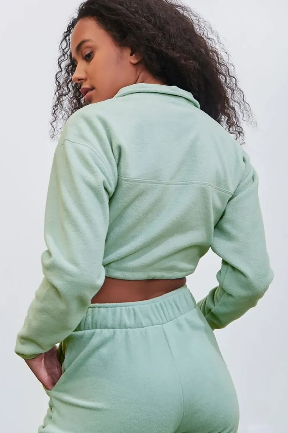 Pantone Fleece Cropped Pullover