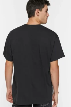 Pink Floyd Graphic Tee