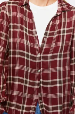 Plaid Dolphin-Hem Shirt