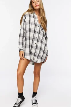 Plaid Dolphin-Hem Shirt Dress