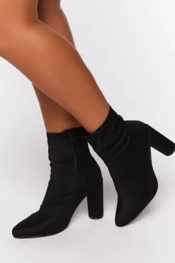 Pointed Toe Ankle Boots (Wide)