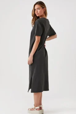 T-Shirt Midi Dress